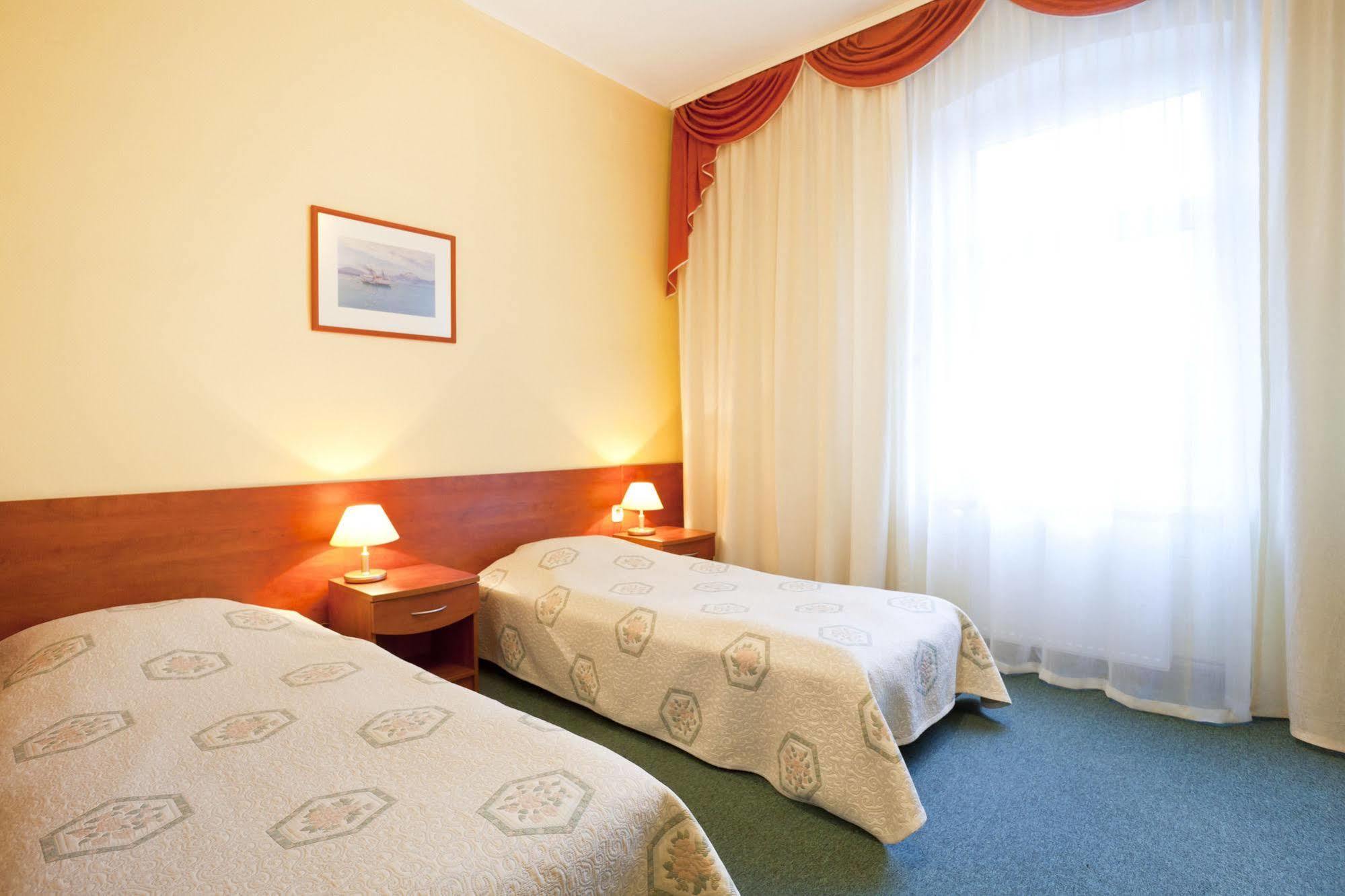 Hotel Kapitan Шчечин Екстериор снимка